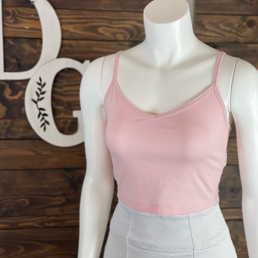 Forever 21 | Cropped Cami Tank‎ Top Baby Pink V-Neckline